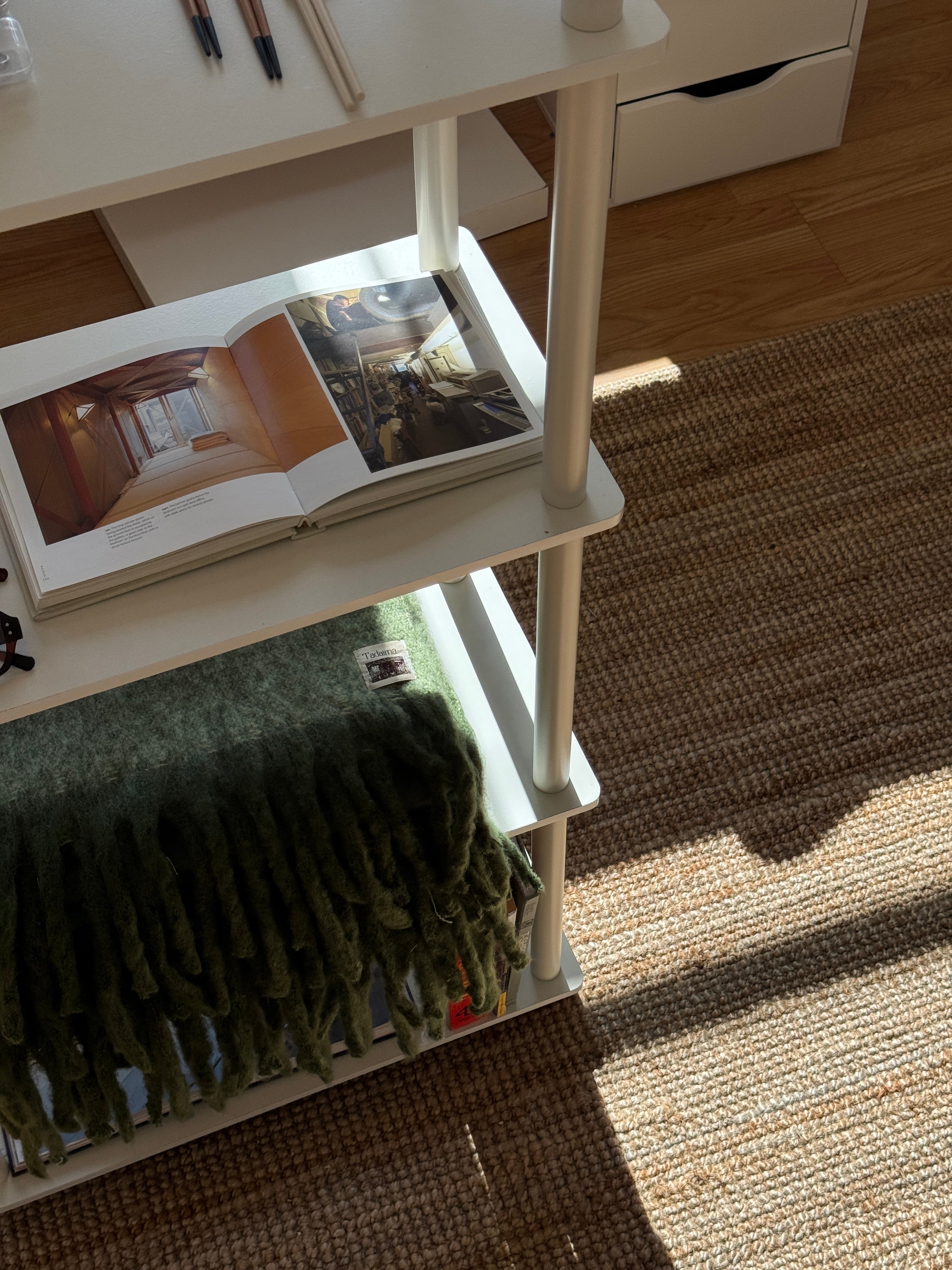 alibrarygallery + tadaima showroom*